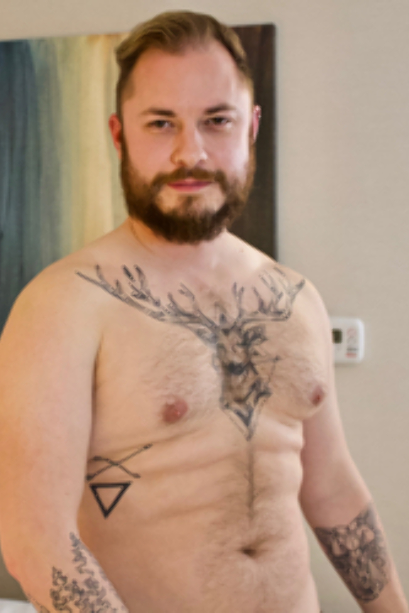 Bur Ke Photo - Aaron Burke | Gay Porn Star Database at WAYBIG